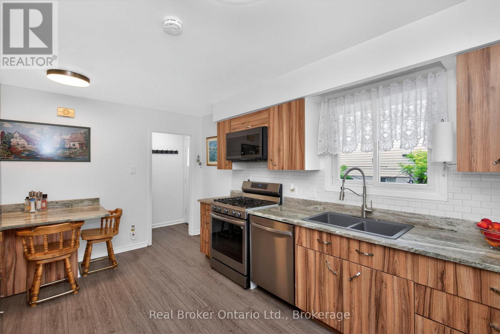 647 Manly Street, Midland, Ontario  L4R 3G7 - Photo 10 - S13447464