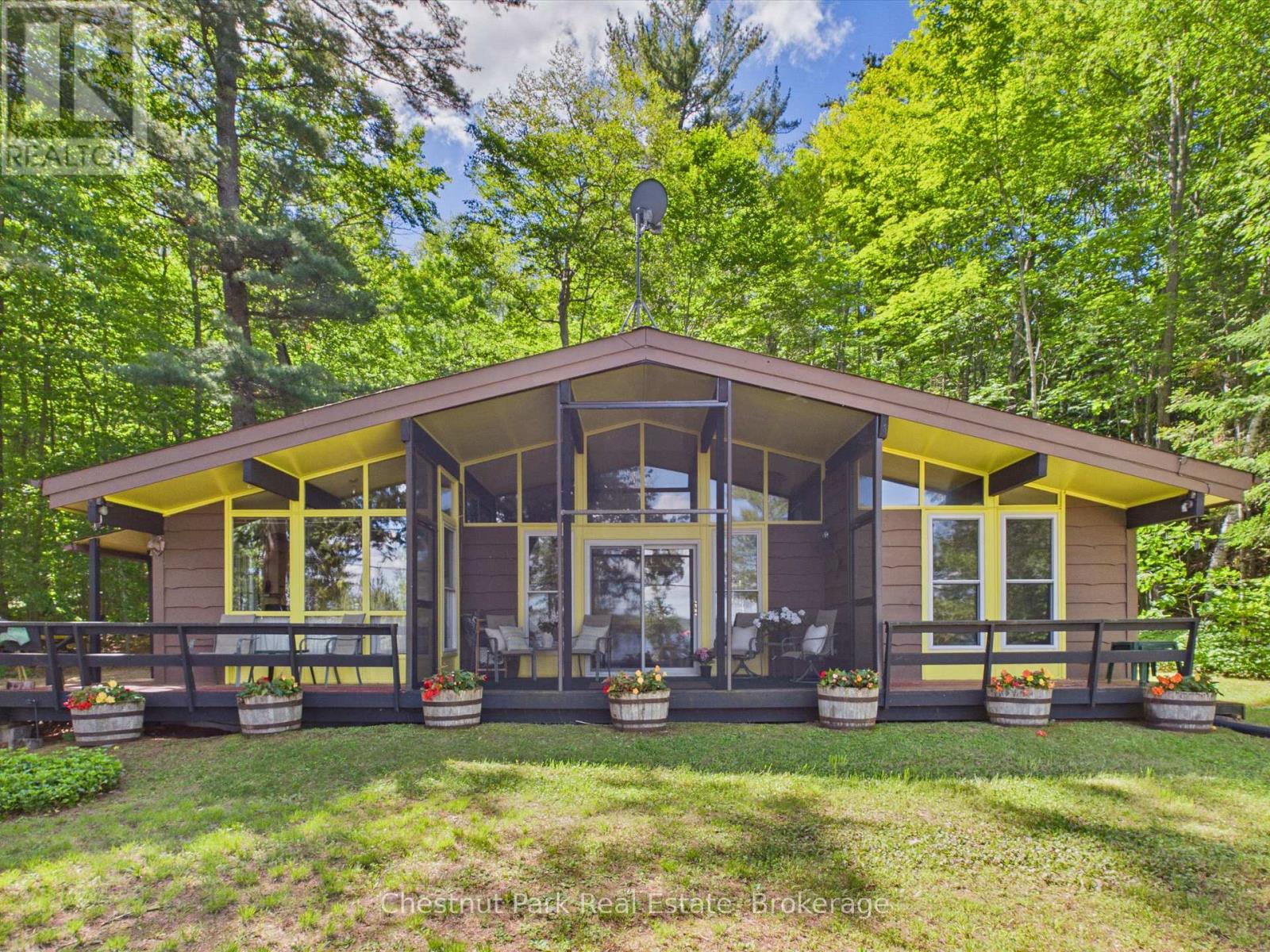 1087 Glenmount Road, Lake Of Bays, Ontario  P0B 1A0 - Photo 2 - X13447650