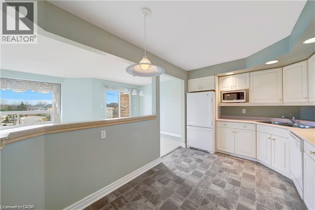1061 Vansickle Road N Unit# 303b, St. Catharines, Ontario  L2M 2X4 - Photo 3 - 40839945