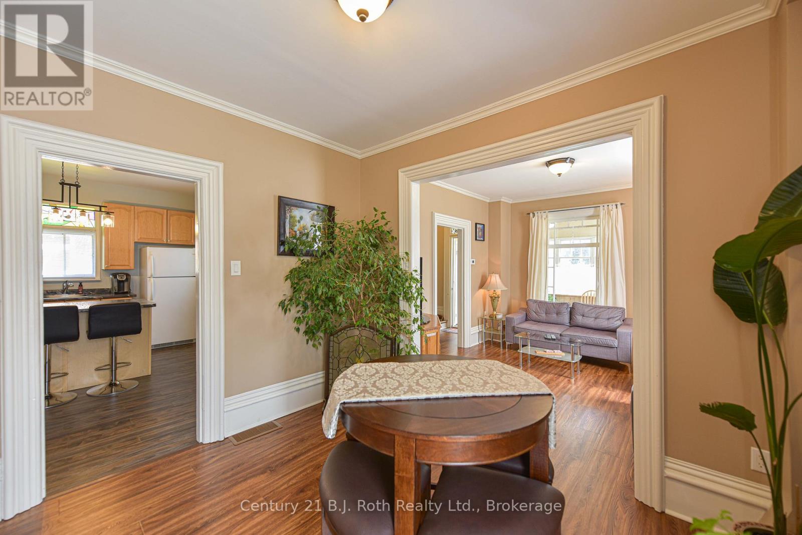33 Sussex Street S, Kawartha Lakes, Ontario  K9V 3E7 - Photo 17 - X13447950
