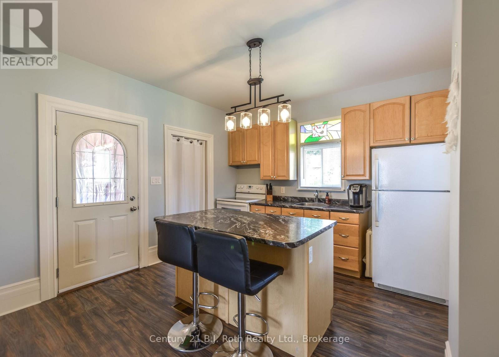 33 Sussex Street S, Kawartha Lakes, Ontario  K9V 3E7 - Photo 22 - X13447950