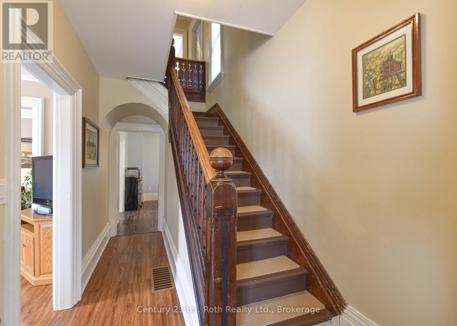 33 Sussex Street S, Kawartha Lakes, Ontario  K9V 3E7 - Photo 25 - X13447950
