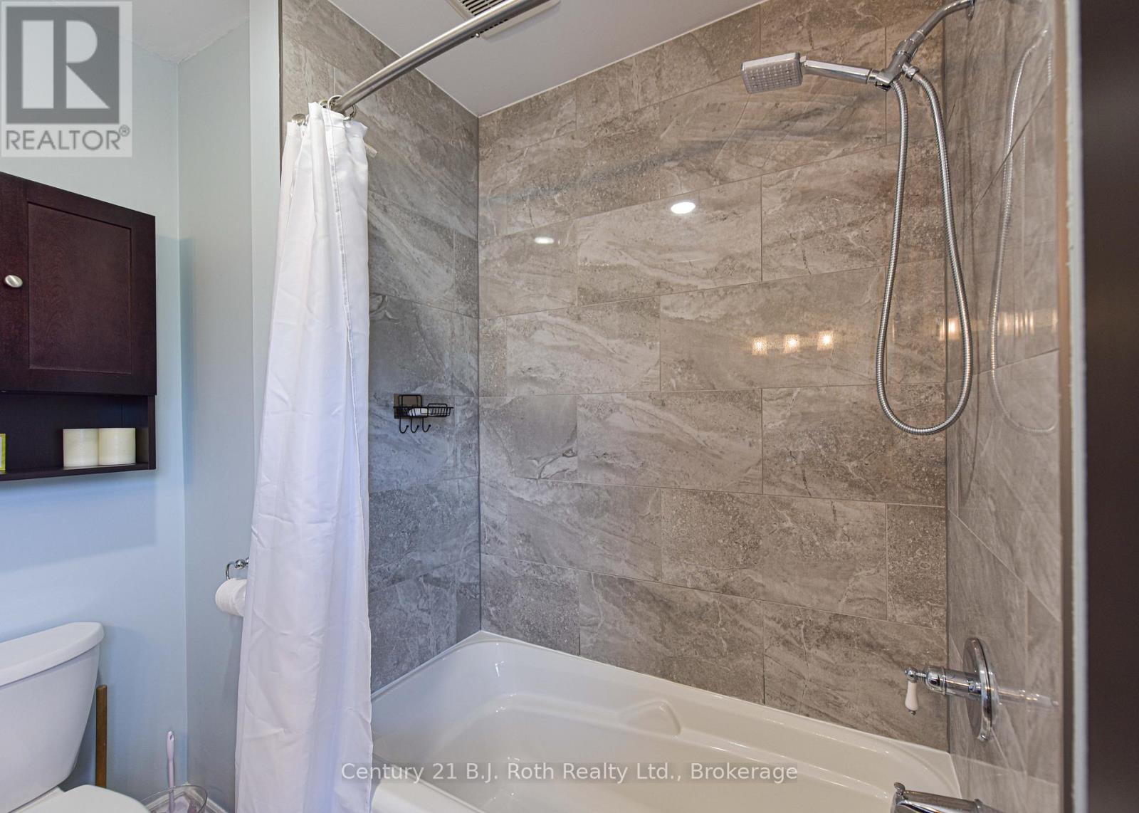 33 Sussex Street S, Kawartha Lakes, Ontario  K9V 3E7 - Photo 39 - X13447950