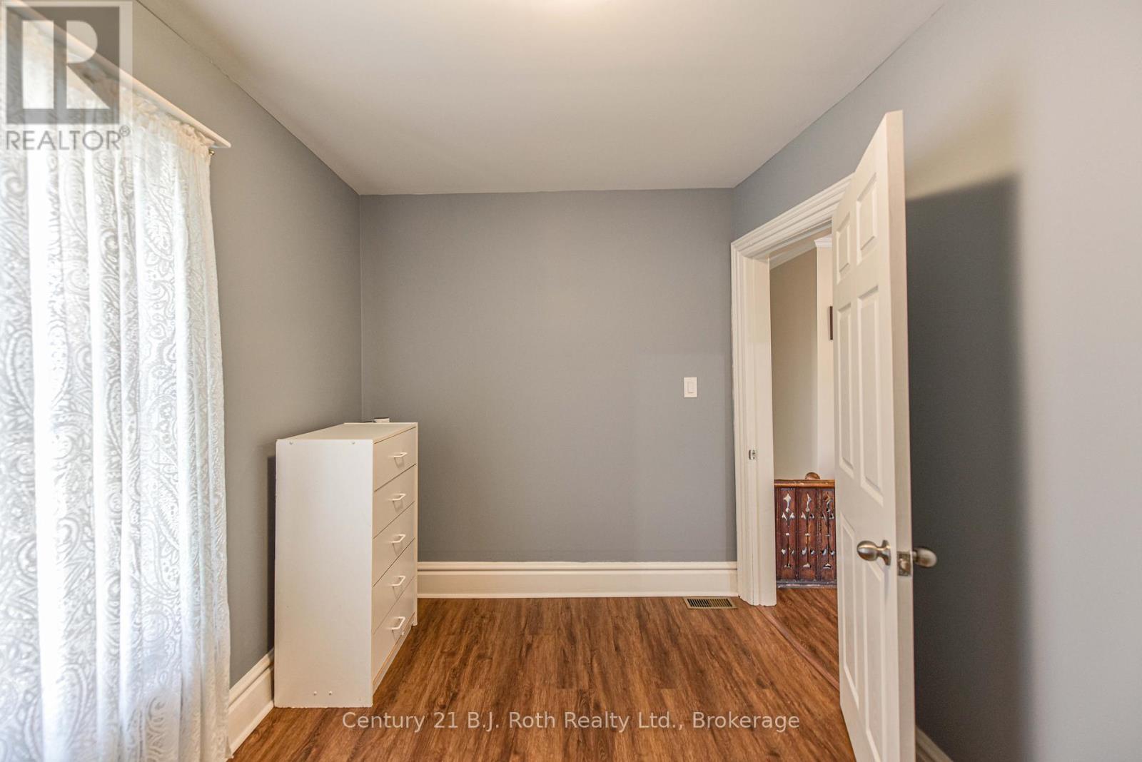 33 Sussex Street S, Kawartha Lakes, Ontario  K9V 3E7 - Photo 43 - X13447950