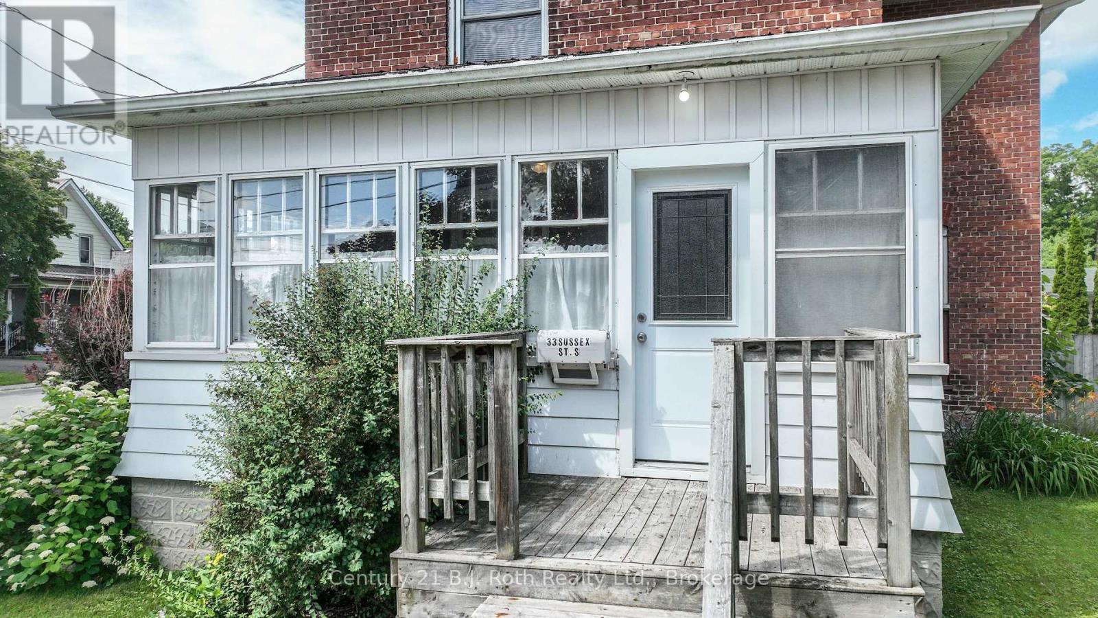 33 Sussex Street S, Kawartha Lakes, Ontario  K9V 3E7 - Photo 8 - X13447950