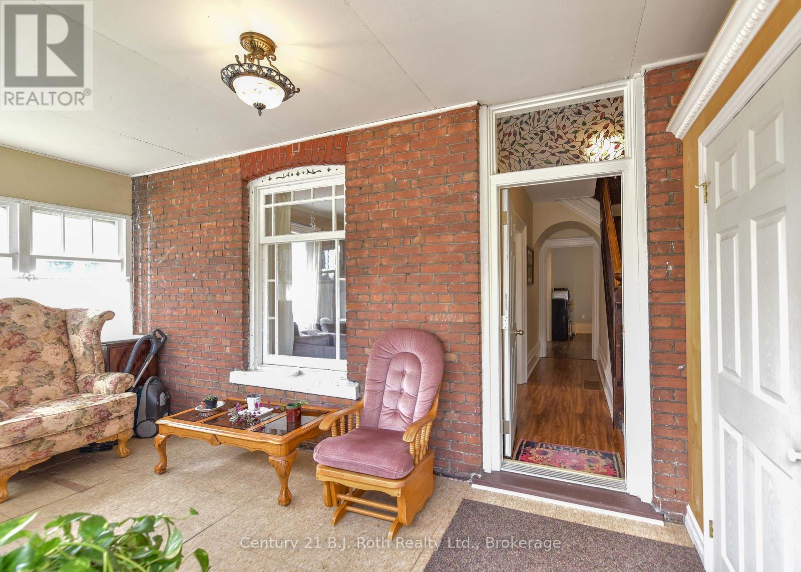 33 Sussex Street S, Kawartha Lakes, Ontario  K9V 3E7 - Photo 9 - X13447950