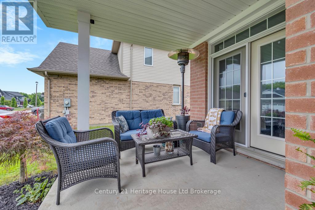 29 Brookside Lane, Tillsonburg, Ontario  N4G 0A1 - Photo 4 - X13448168