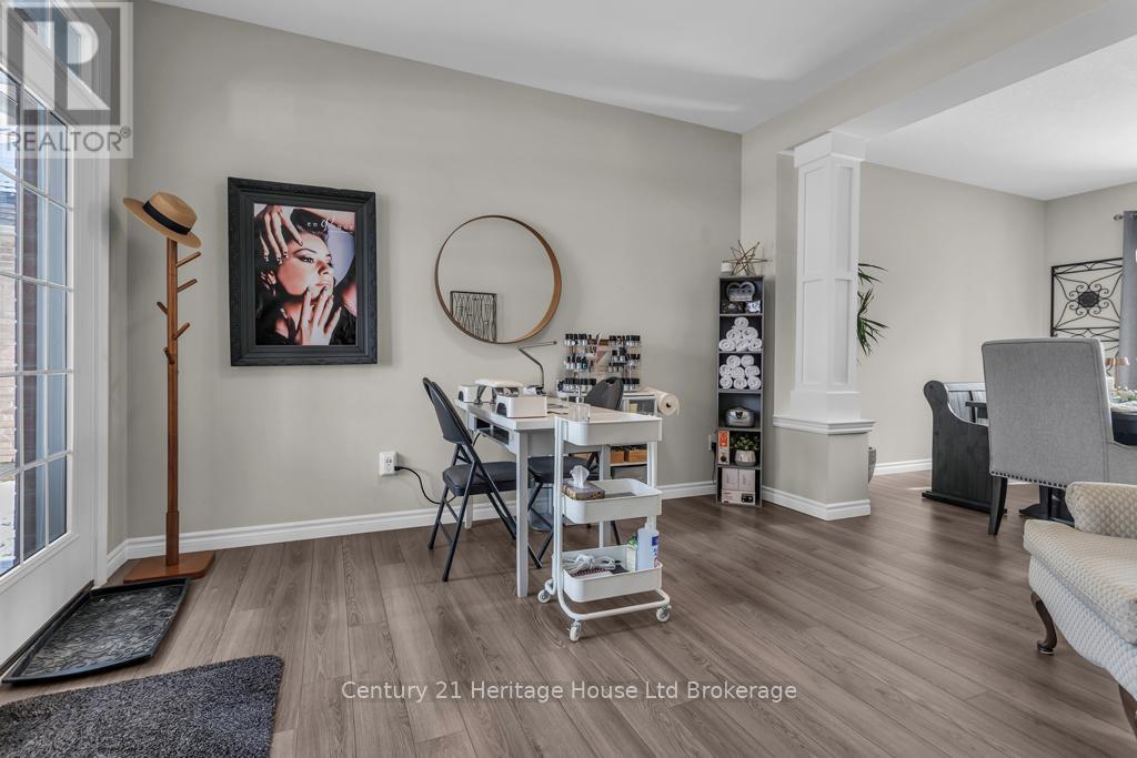 29 Brookside Lane, Tillsonburg, Ontario  N4G 0A1 - Photo 7 - X13448168