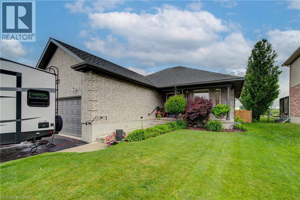 32 Applewood Street, Plattsville, Ontario  N0J 1S0 - Photo 3 - 40840041