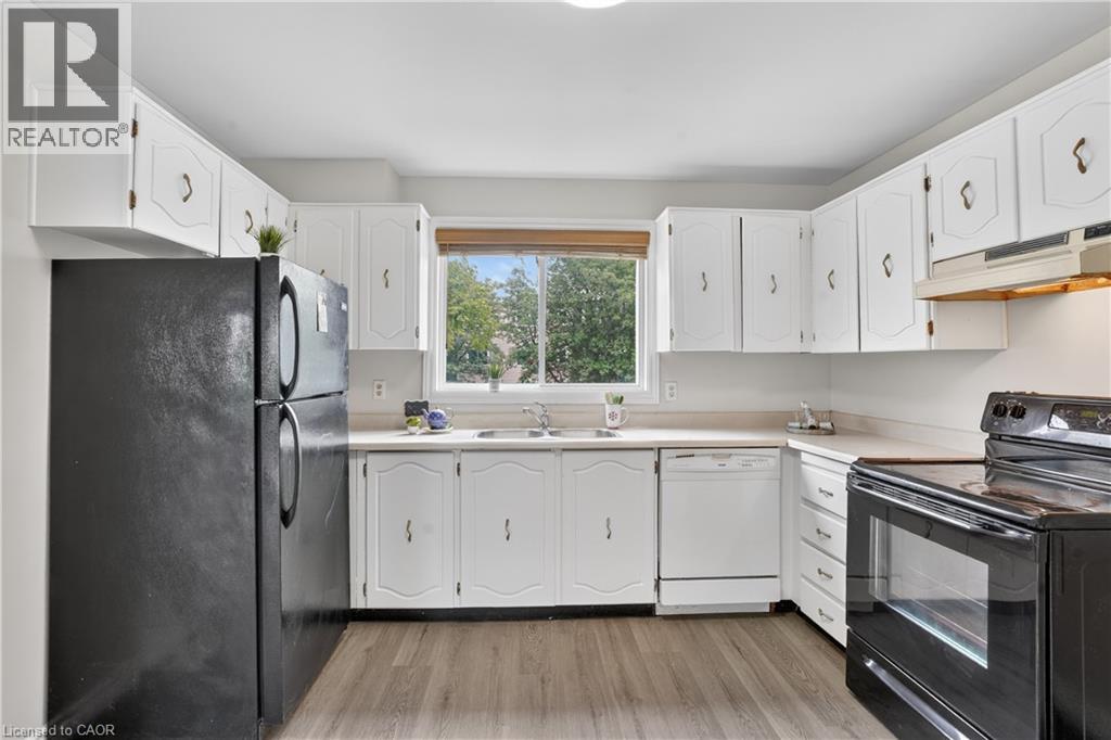 60 Elmsdale Drive Unit# 66, Kitchener, Ontario  N2E 2G4 - Photo 11 - 40839532