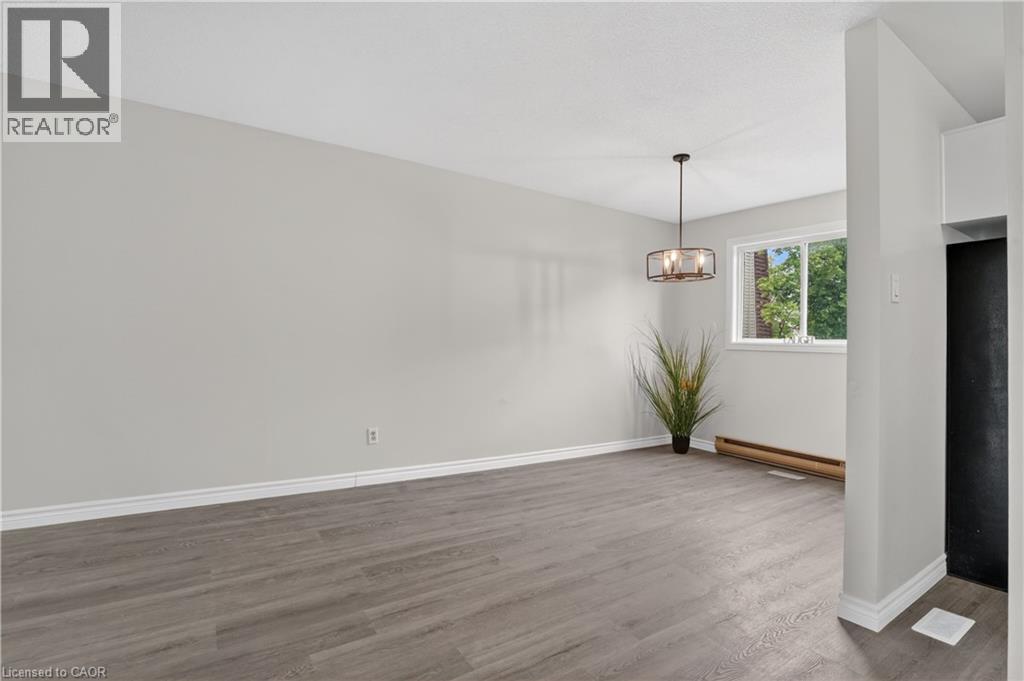 60 Elmsdale Drive Unit# 66, Kitchener, Ontario  N2E 2G4 - Photo 8 - 40839532