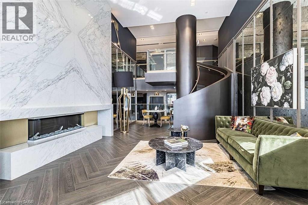 395 Dundas Street W Unit# 221, Oakville, Ontario  L6M 4M2 - Photo 3 - 40840084