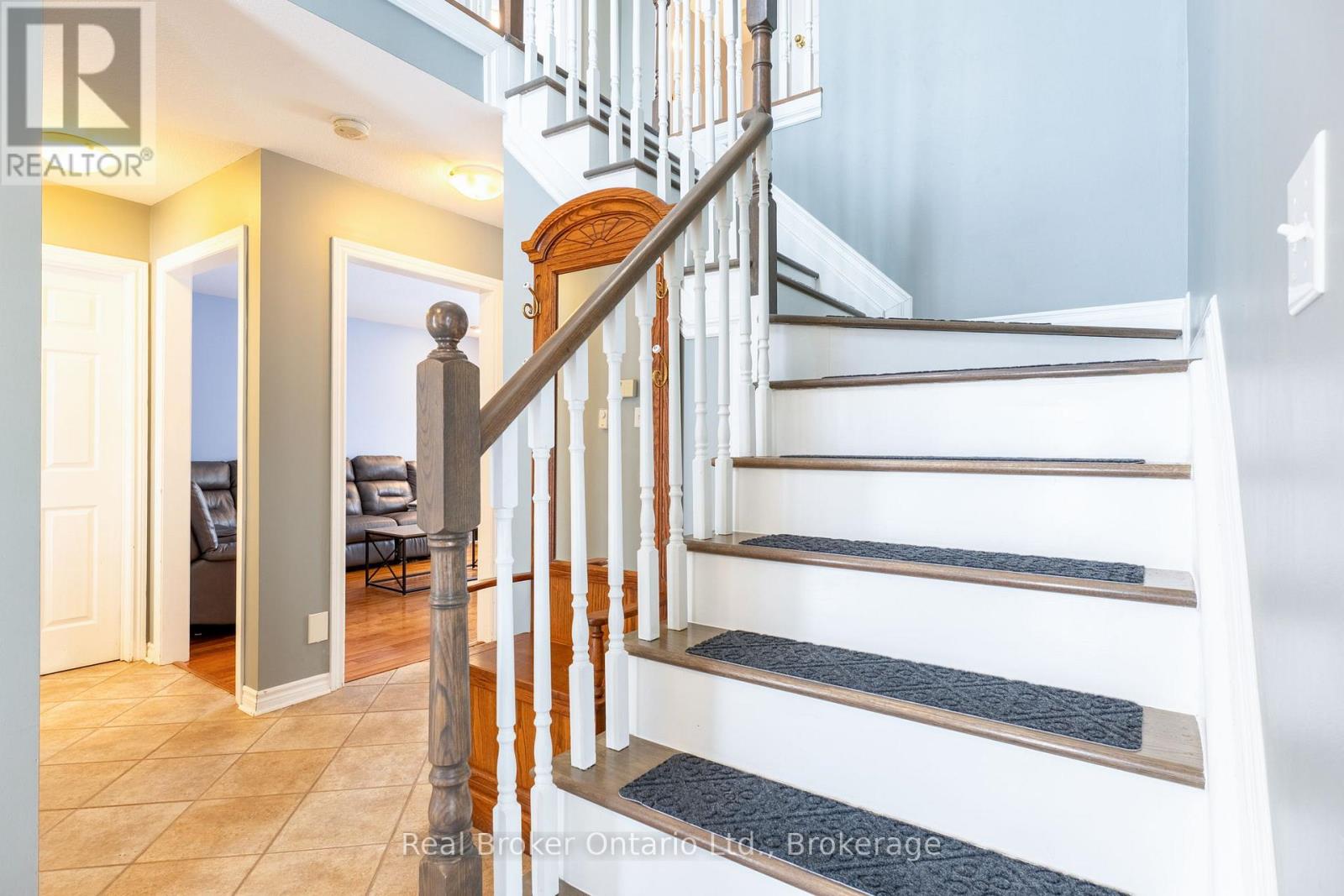 9 Boyd Crescent, Oro-Medonte, Ontario  L0K 1N0 - Photo 5 - S13448396
