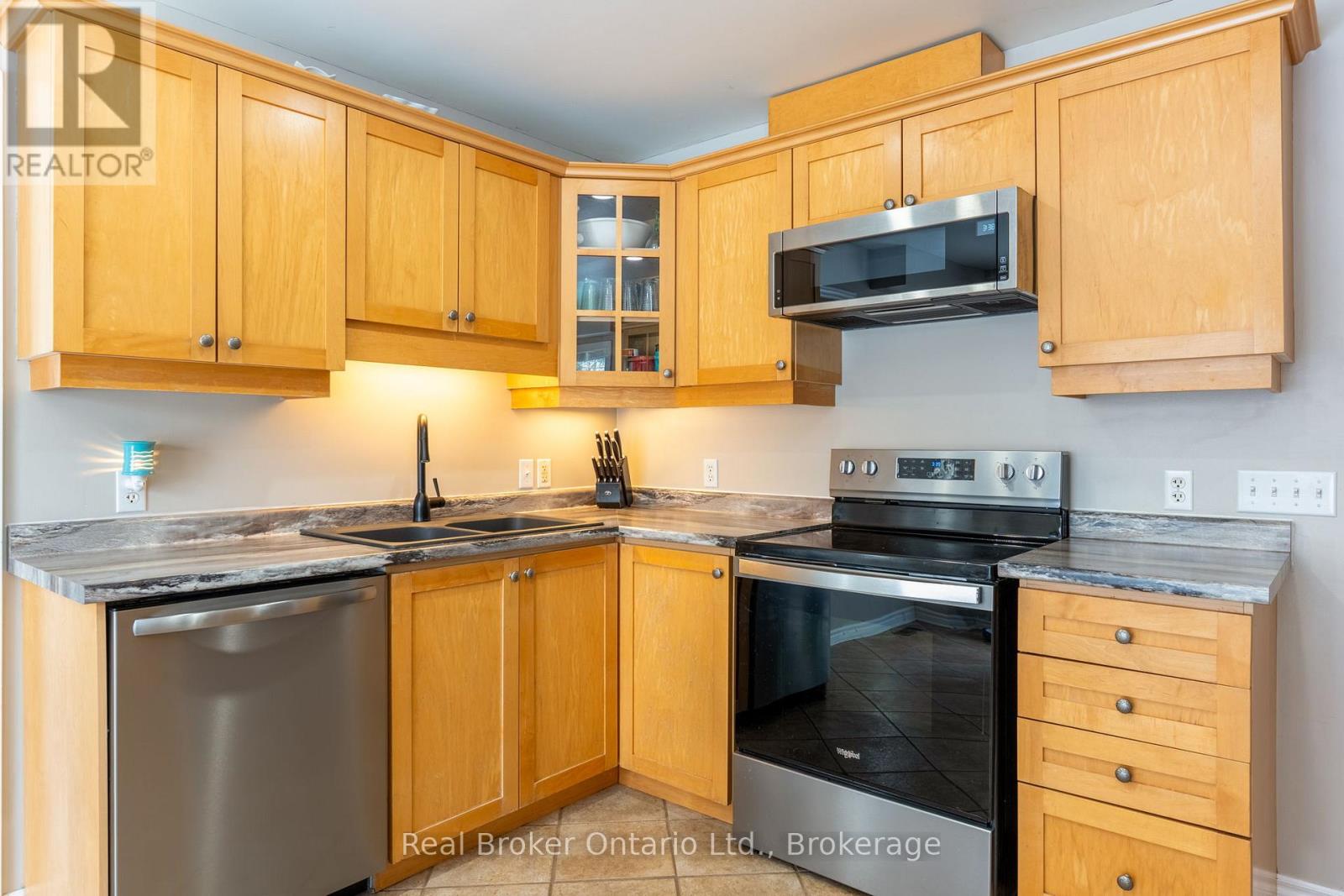 9 Boyd Crescent, Oro-Medonte, Ontario  L0K 1N0 - Photo 6 - S13448396