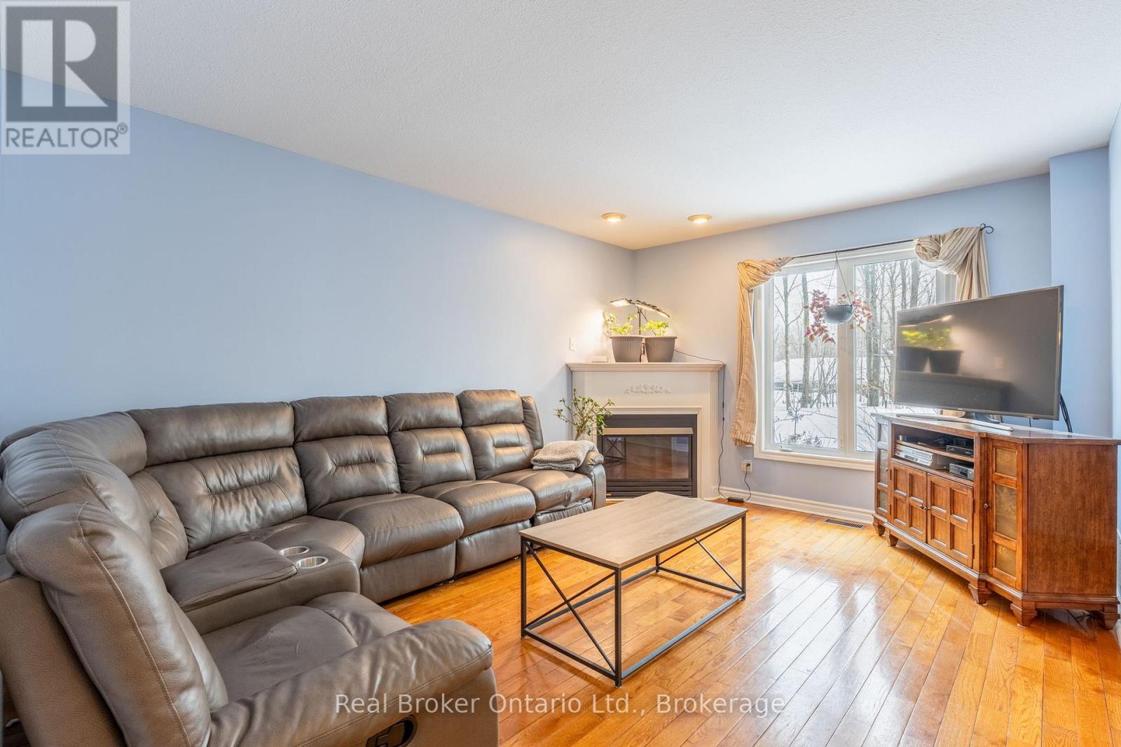 9 Boyd Crescent, Oro-Medonte, Ontario  L0K 1N0 - Photo 8 - S13448396