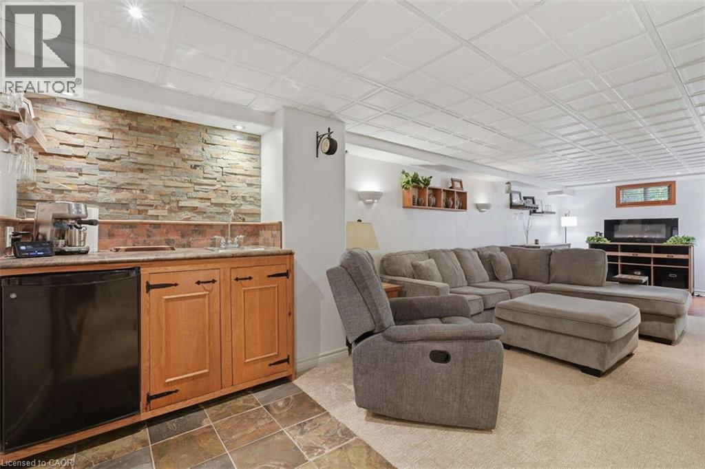 1531 Upper Wellington Street, Hamilton, Ontario  L9B 2H4 - Photo 39 - 40840142