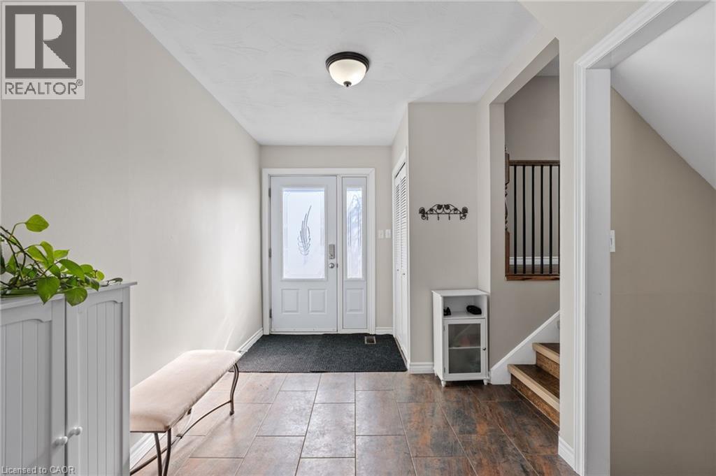 218 Arris Crescent, Mitchell, Ontario  N0K 1N0 - Photo 10 - 40840031