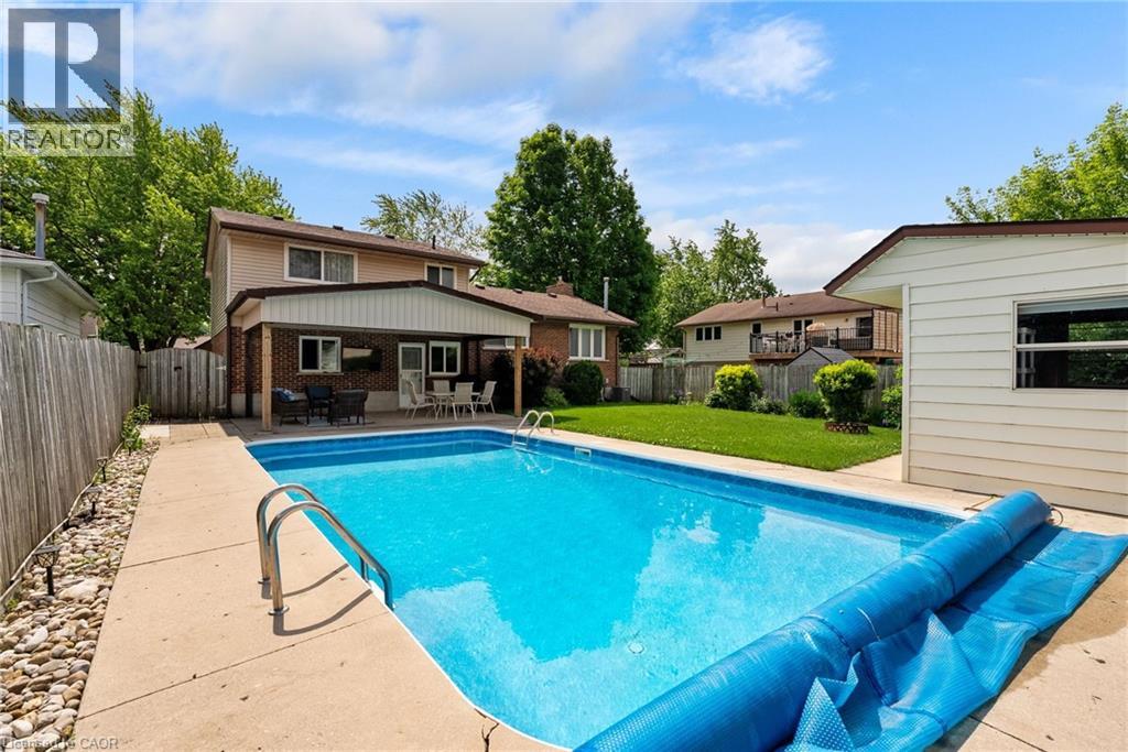 218 Arris Crescent, Mitchell, Ontario  N0K 1N0 - Photo 7 - 40840031