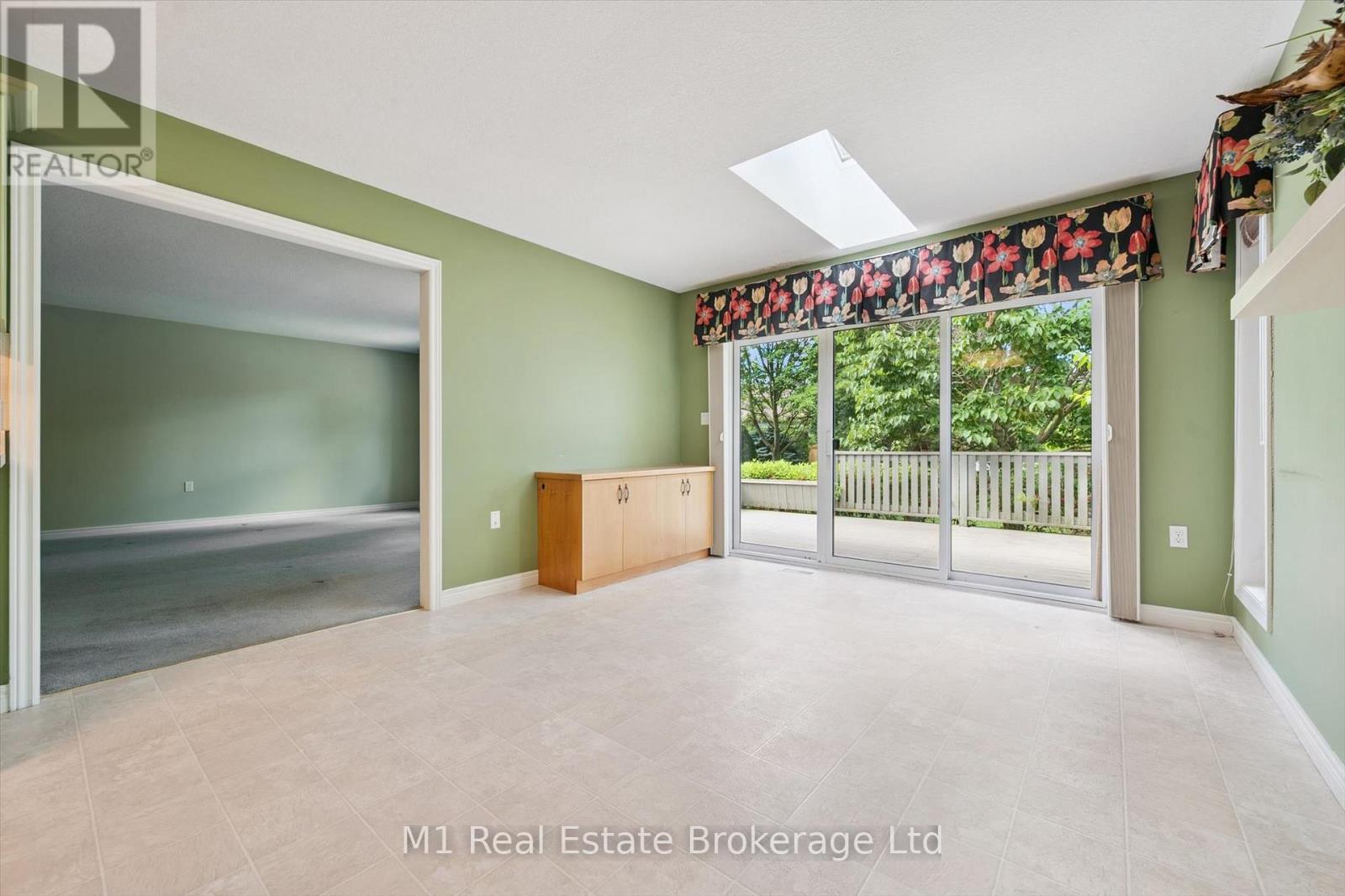 55 Honeysuckle Drive, Guelph, Ontario  N1G 4X7 - Photo 25 - X13449232