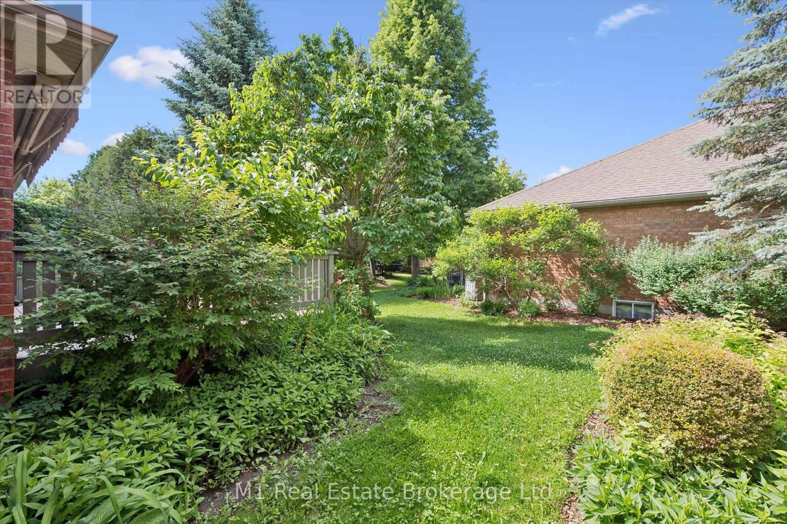 55 Honeysuckle Drive, Guelph, Ontario  N1G 4X7 - Photo 36 - X13449232