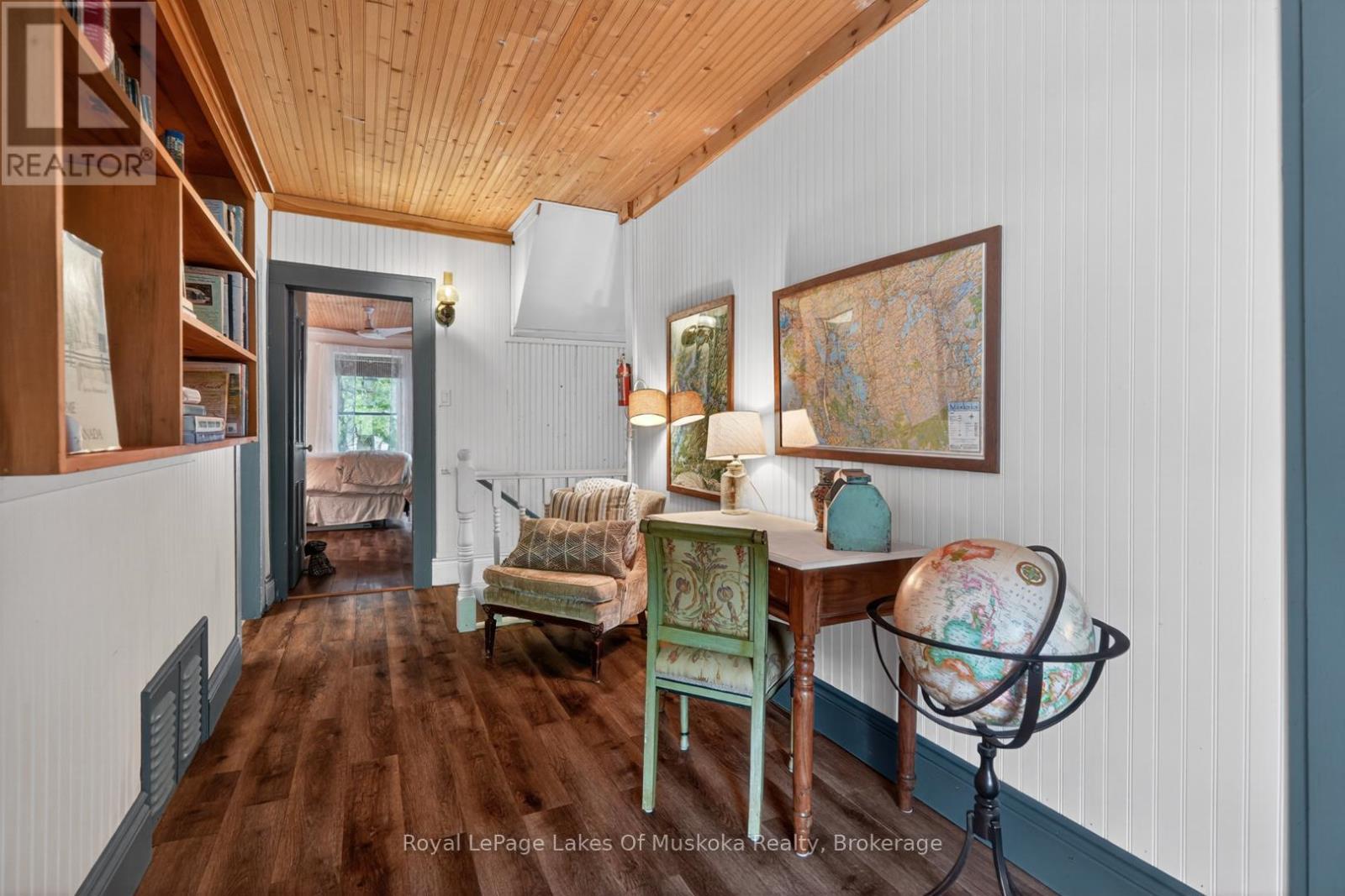 4 Spruce Street E, Lake Of Bays, Ontario  P0B 1A0 - Photo 17 - X13449238
