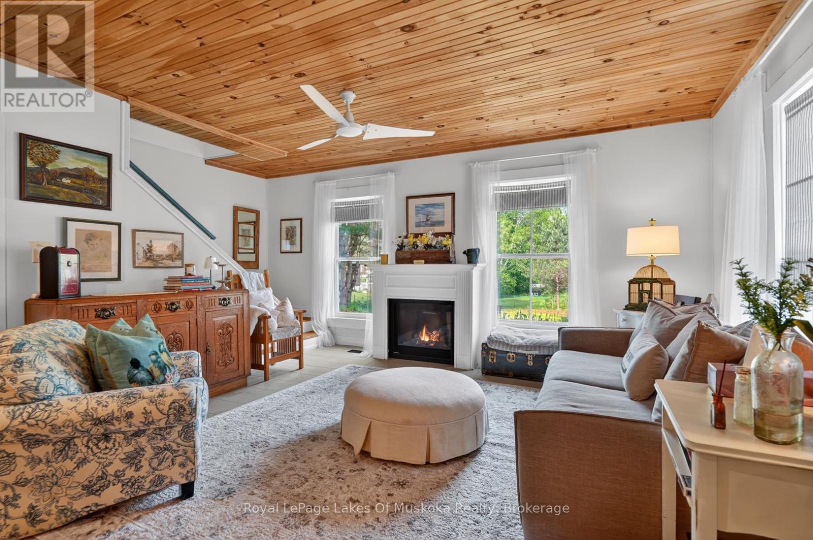 4 Spruce Street E, Lake Of Bays, Ontario  P0B 1A0 - Photo 4 - X13449238