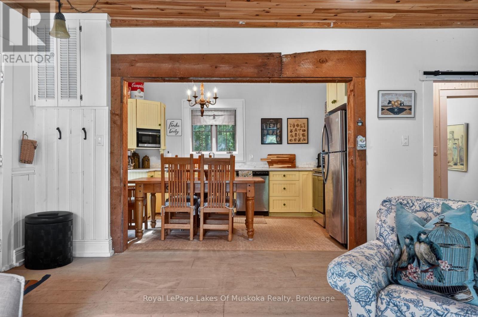 4 Spruce Street E, Lake Of Bays, Ontario  P0B 1A0 - Photo 7 - X13449238