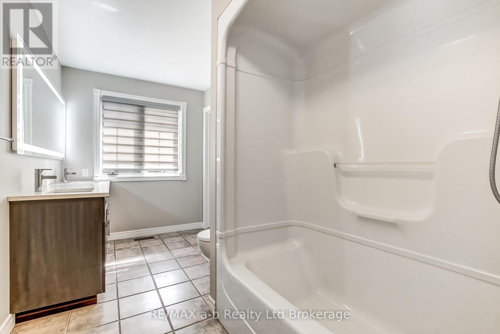 170 East Park Drive, Woodstock, Ontario  N4S 3N2 - Photo 16 - X13449386