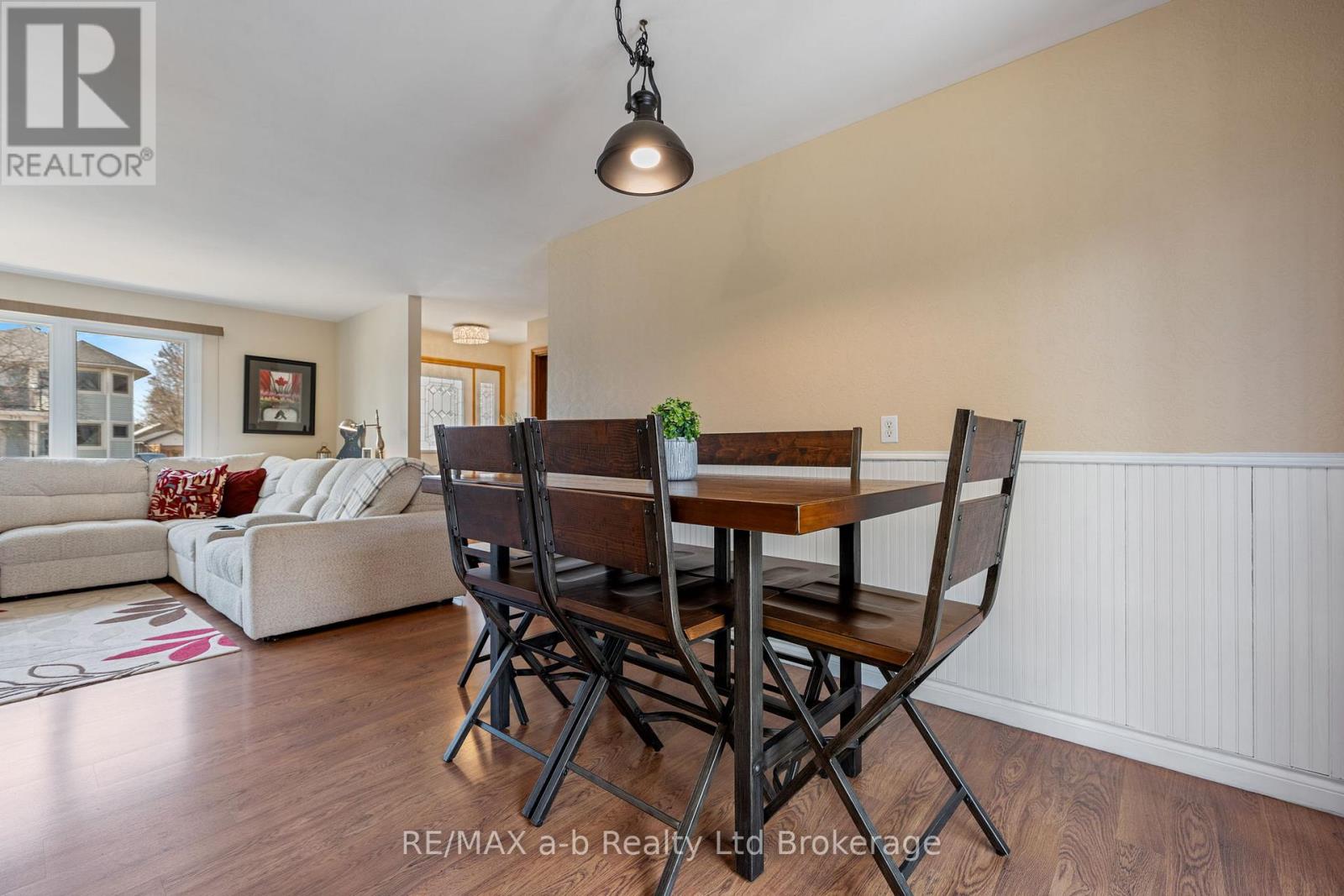 318 Broadway Street, Tillsonburg, Ontario  N4G 3S1 - Photo 6 - X13449804