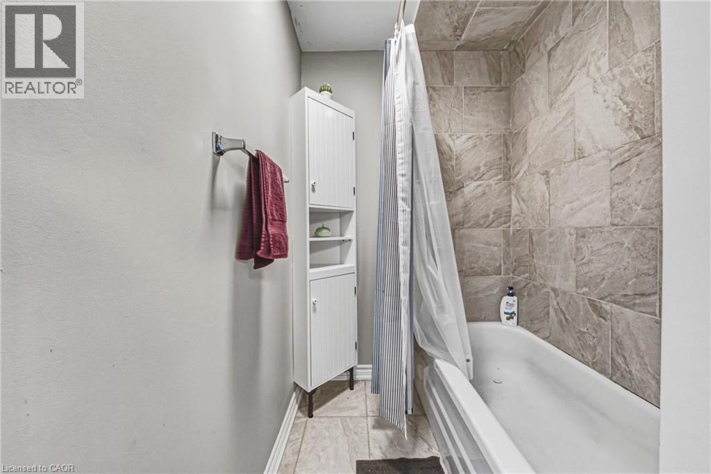 47 Fraser Avenue, Hamilton, Ontario  L8H 4G6 - Photo 12 - 40840181