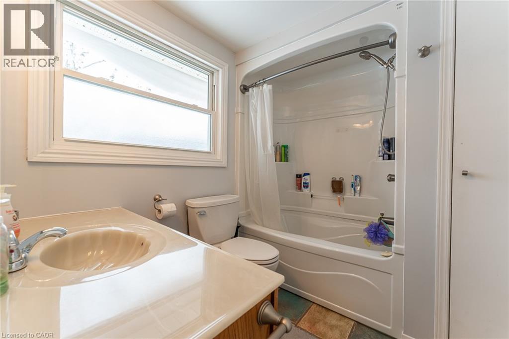 206 6th Avenue E, Owen Sound, Ontario  N4K 2T3 - Photo 22 - 40839825