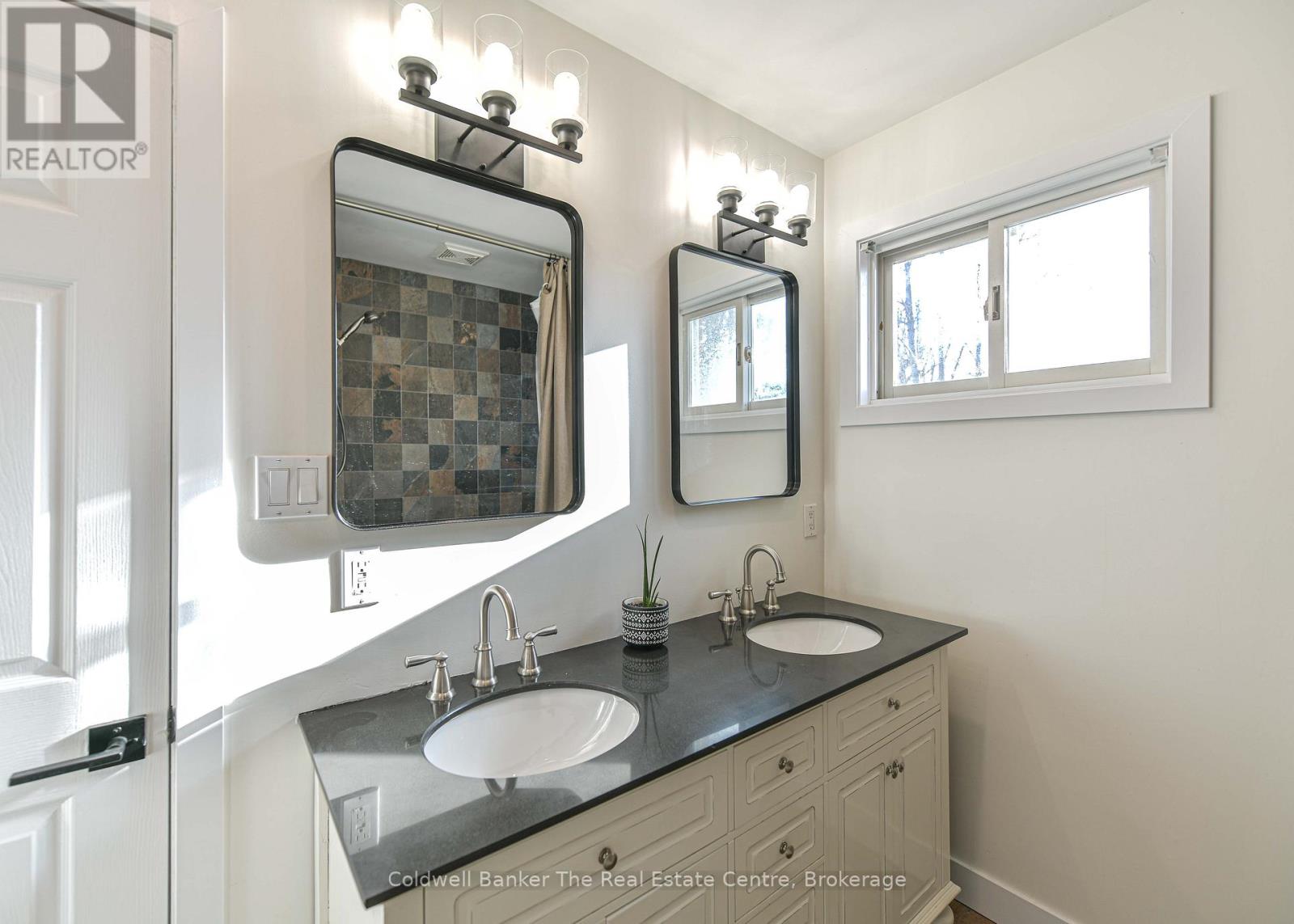 355 Louise Street, Gravenhurst, Ontario  P1P 1E1 - Photo 15 - X13449928