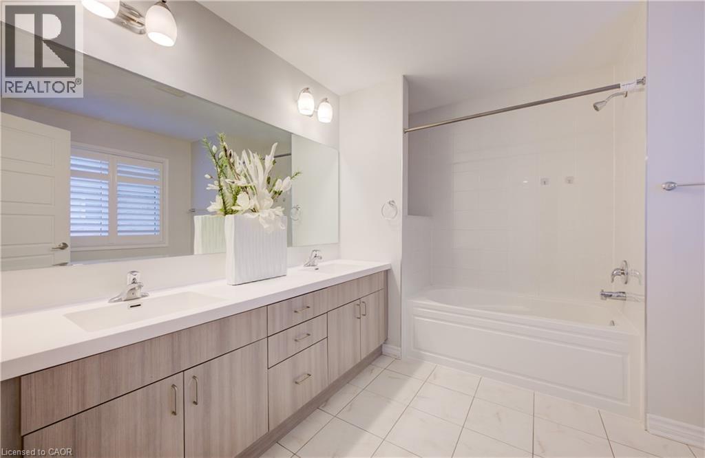 302 Jean Landing, Milton, Ontario  L9E 1C6 - Photo 32 - 40840216