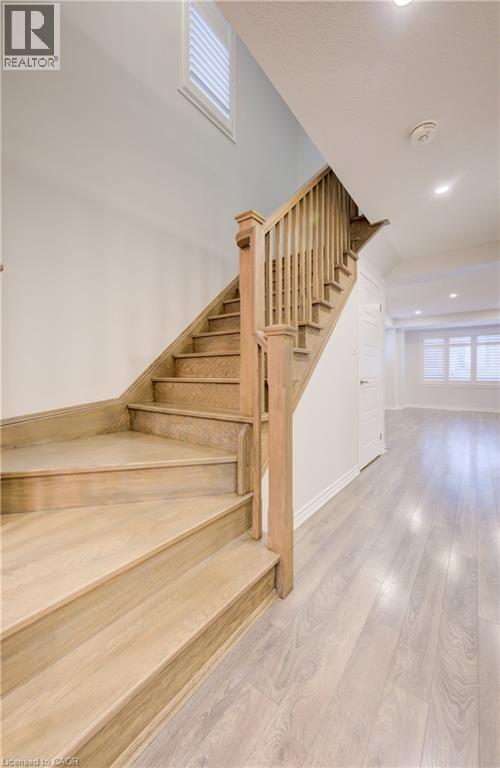 302 Jean Landing, Milton, Ontario  L9E 1C6 - Photo 9 - 40840216