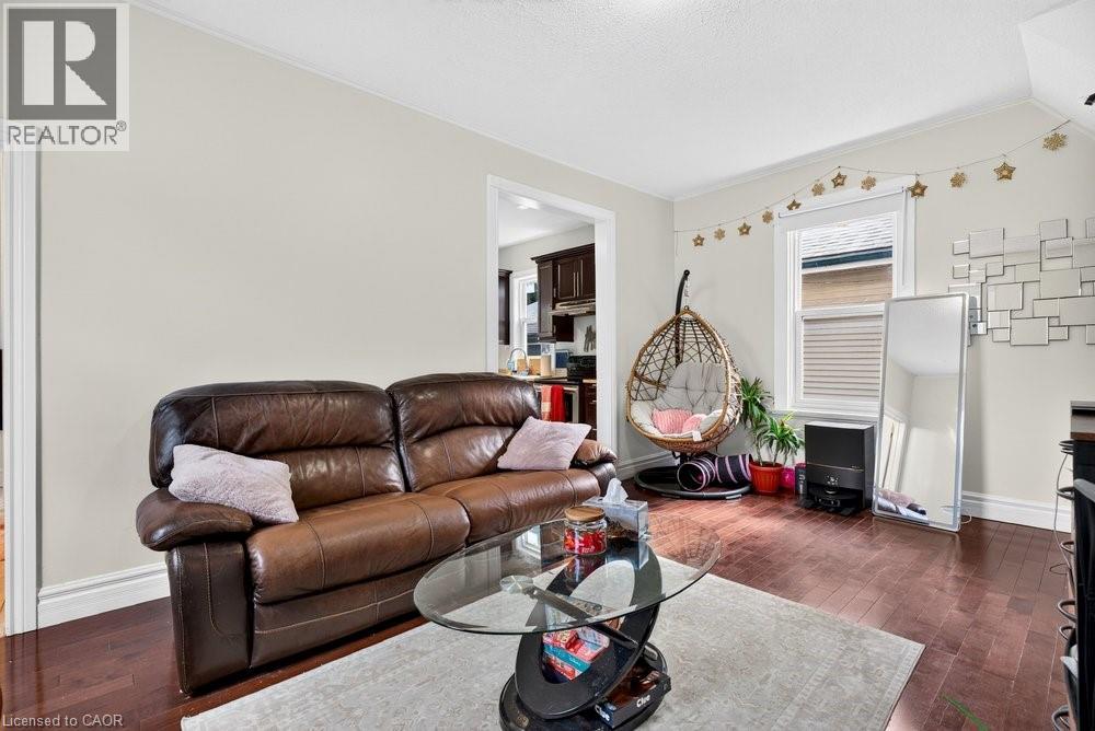 221 Grand River Avenue, Brantford, Ontario  N3T 4Y3 - Photo 8 - 40836866