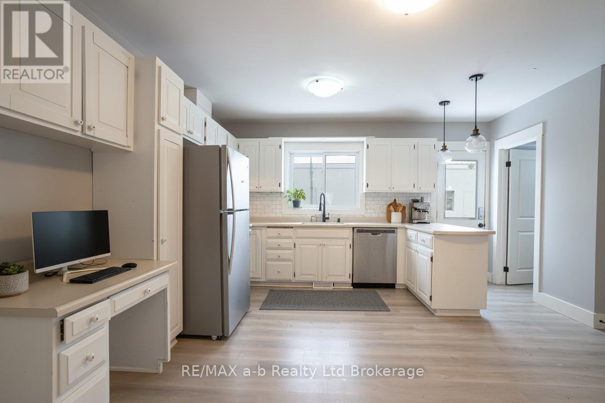 14 Old Vienna Road, Tillsonburg, Ontario  N4G 3C4 - Photo 15 - X13449976