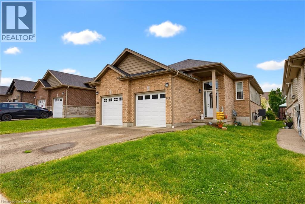 185 Wedgewood Drive, Woodstock, Ontario  N4T 0K1 - Photo 4 - 40832352