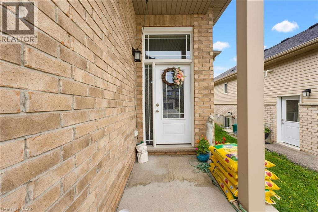 185 Wedgewood Drive, Woodstock, Ontario  N4T 0K1 - Photo 6 - 40832352