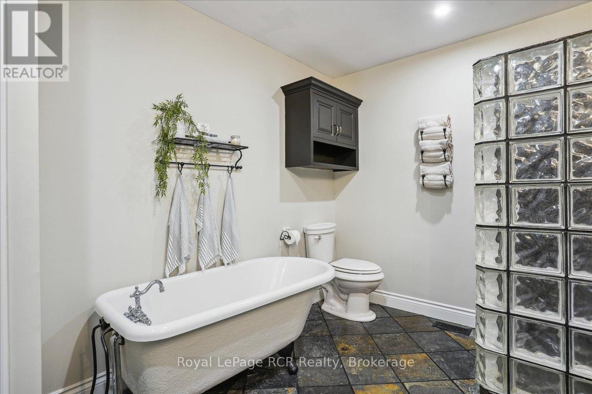 123 Atkins Street, Georgian Bluffs, Ontario  N4K 6V5 - Photo 30 - X13450394