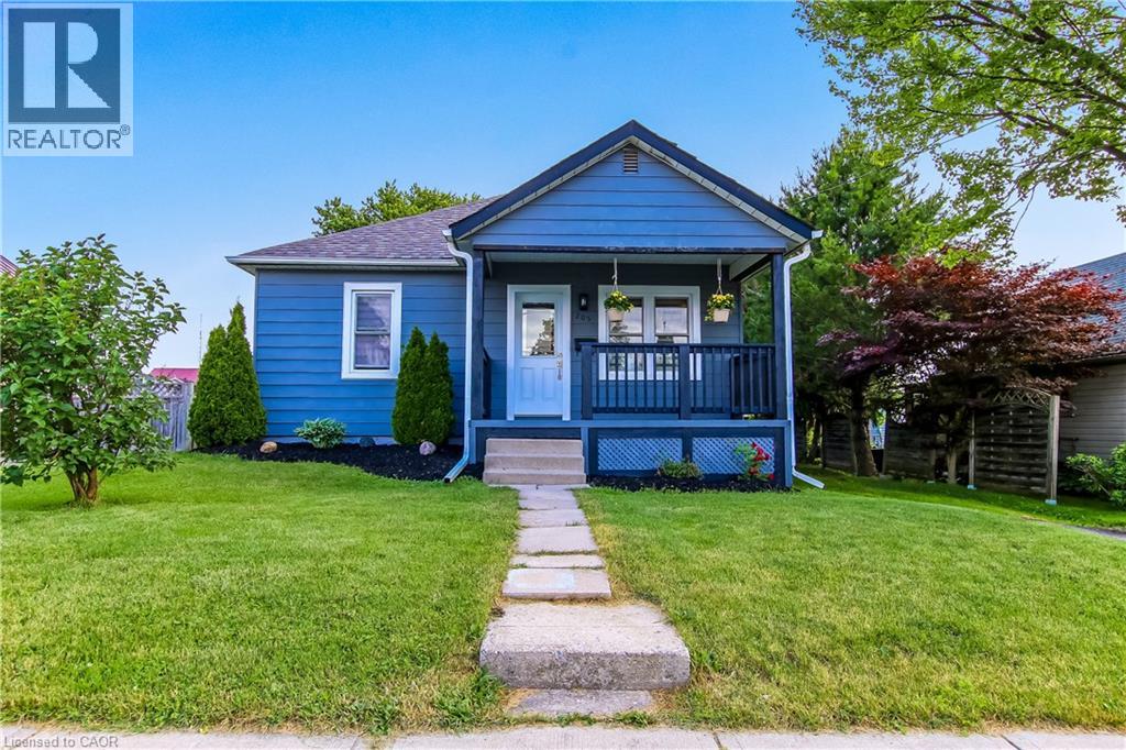 205 Stanley Street, Simcoe, Ontario  N3Y 1M9 - Photo 2 - 40840226