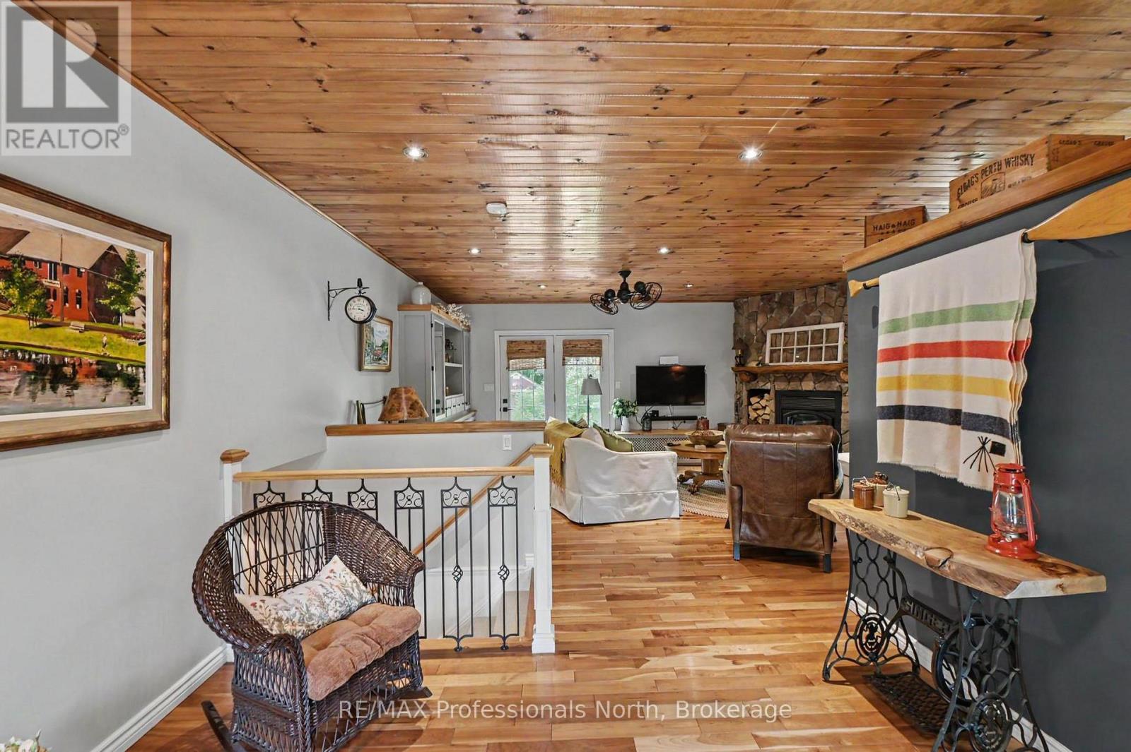 1661 Hospitality Road, Minden Hills, Ontario  K0M 2K0 - Photo 7 - X13450978