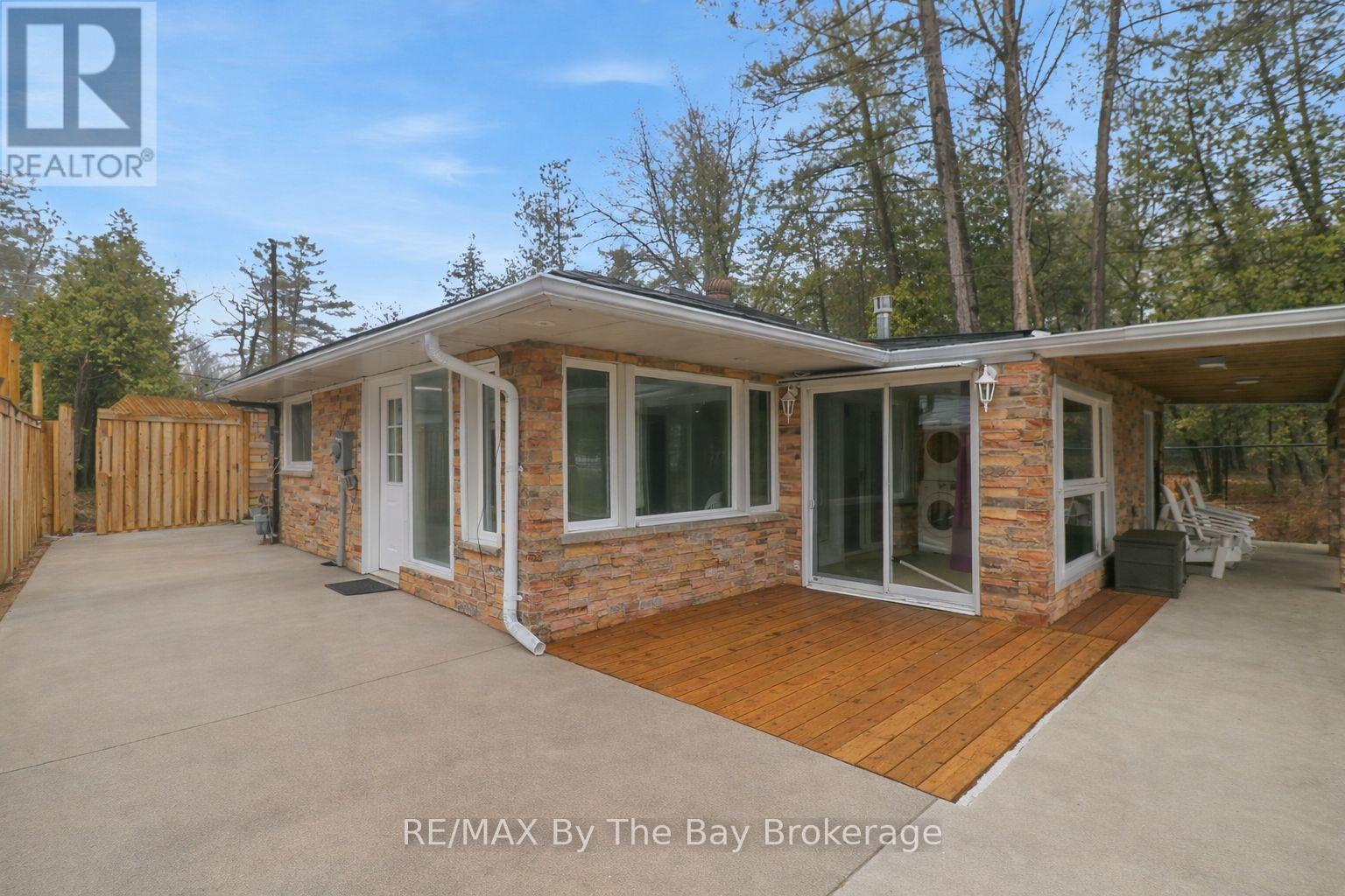 54 Homewood Avenue, Wasaga Beach, Ontario  L9Z 2M2 - Photo 12 - S13451232