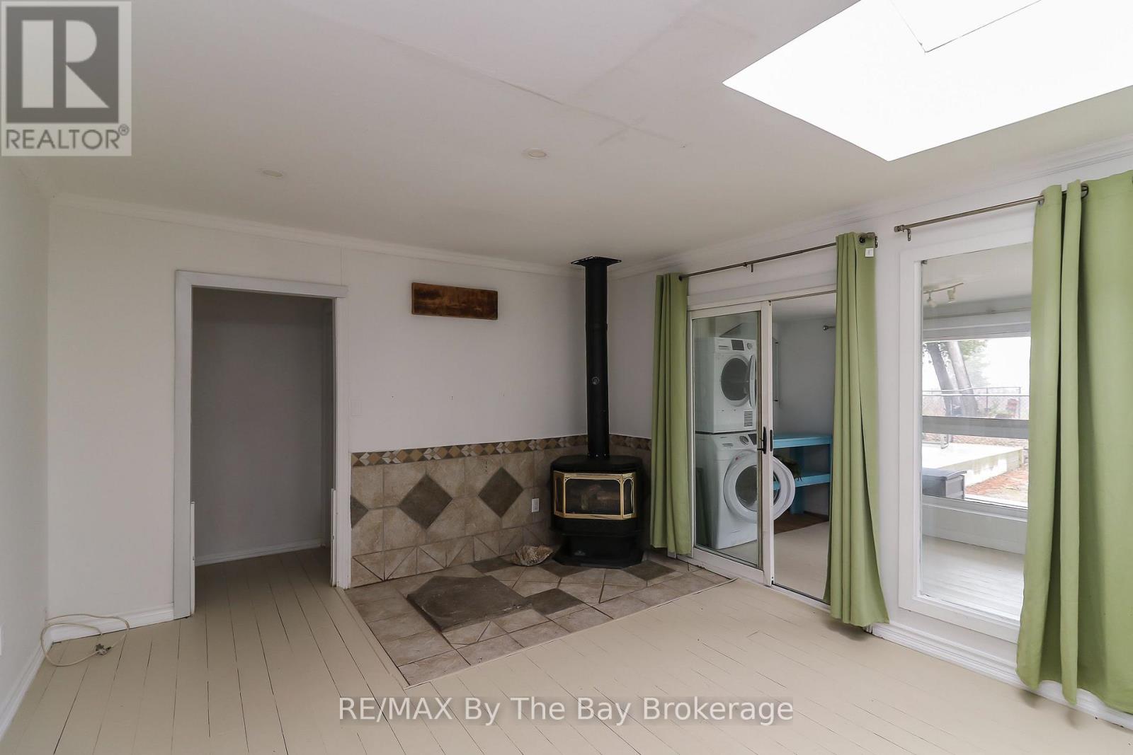 54 Homewood Avenue, Wasaga Beach, Ontario  L9Z 2M2 - Photo 20 - S13451232