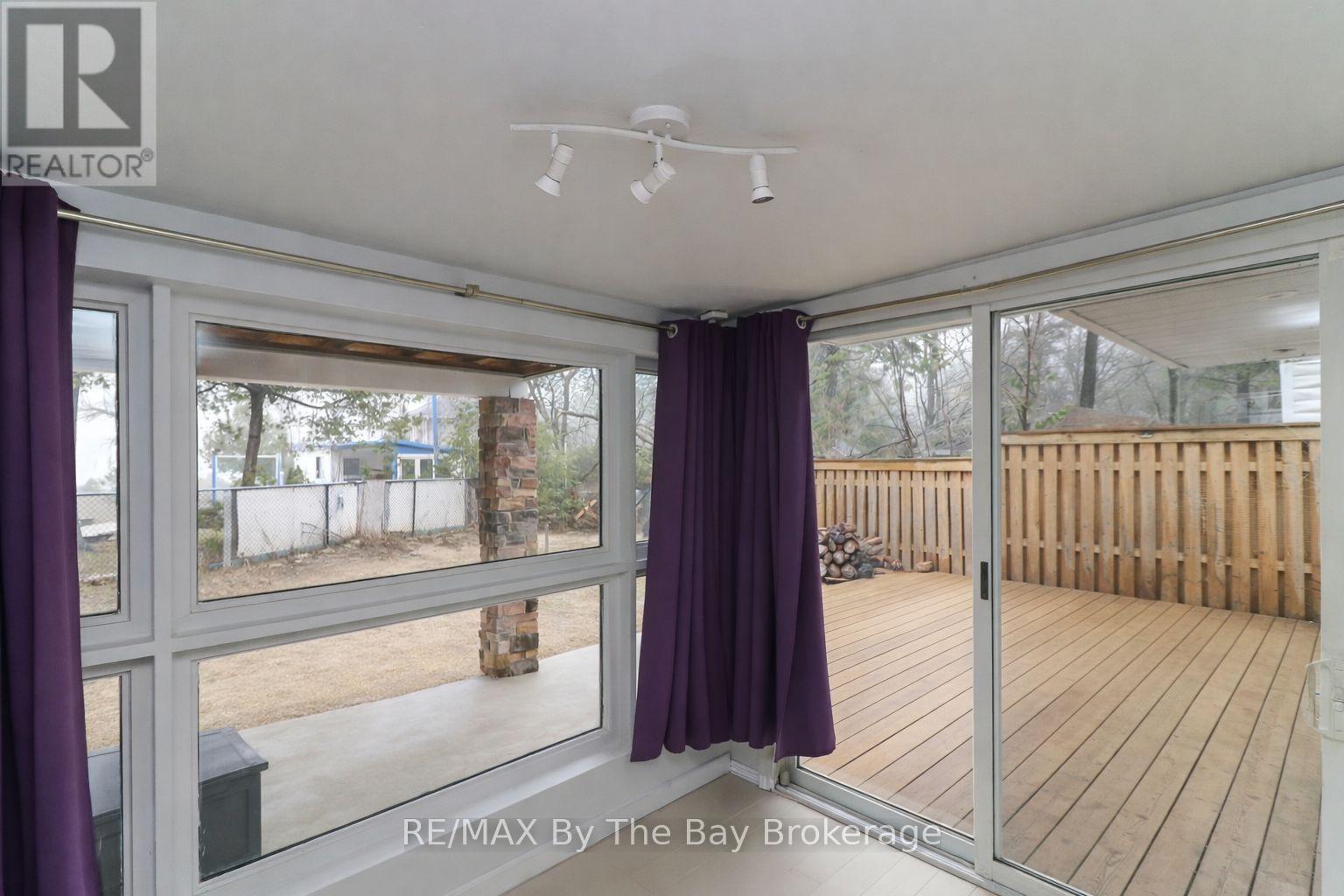54 Homewood Avenue, Wasaga Beach, Ontario  L9Z 2M2 - Photo 25 - S13451232