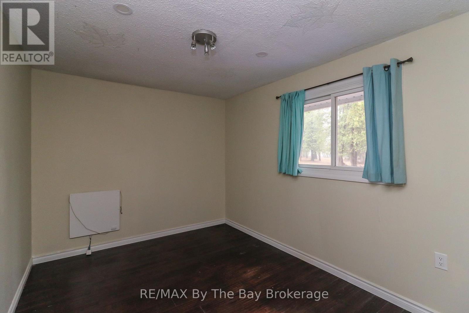 54 Homewood Avenue, Wasaga Beach, Ontario  L9Z 2M2 - Photo 29 - S13451232