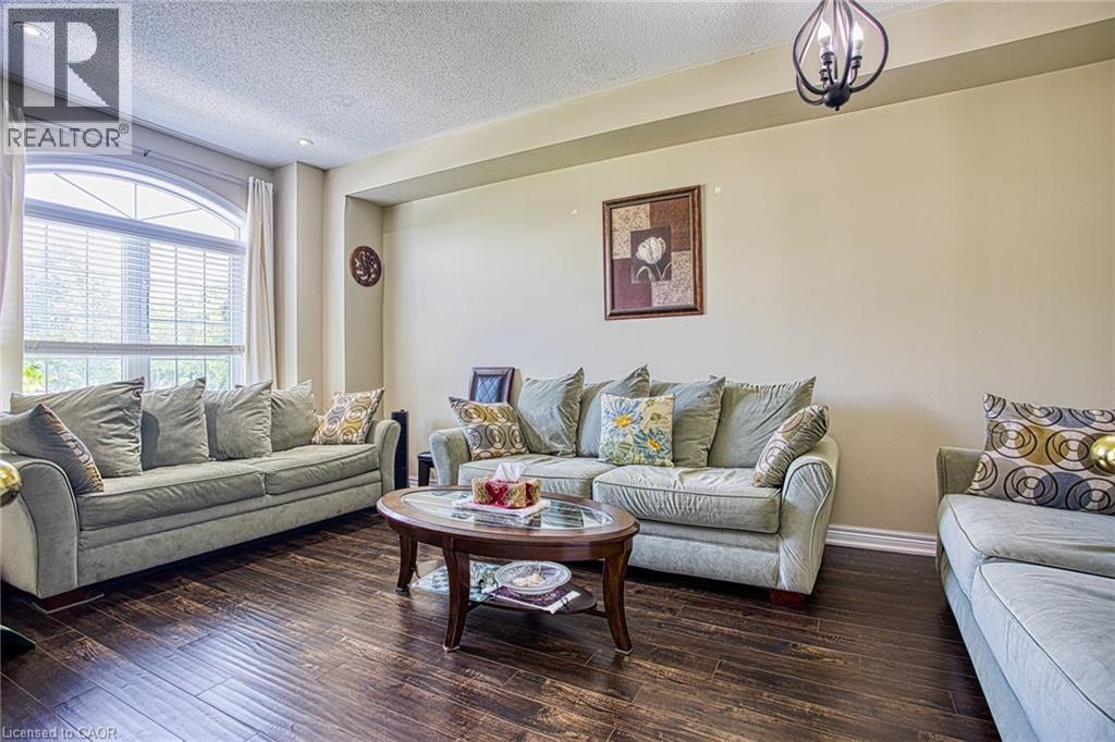 206 Springstead Avenue, Stoney Creek, Ontario  L8E 6E8 - Photo 4 - 40839489