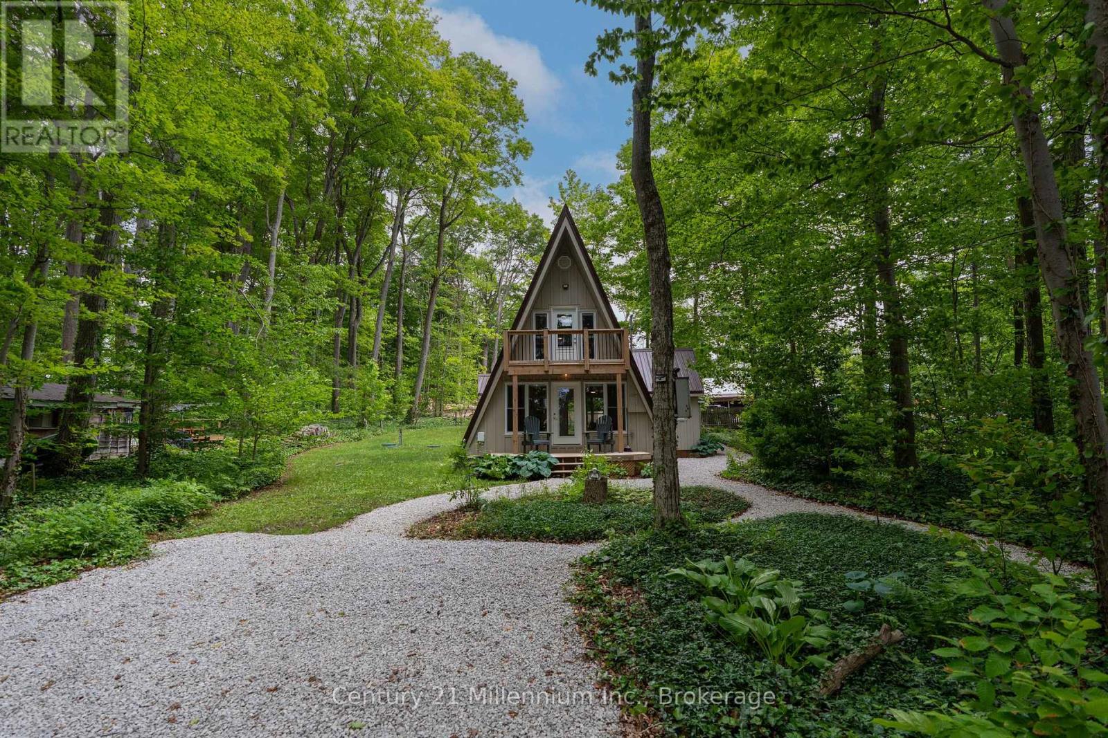67 Chapel Crescent, South Bruce Peninsula, Ontario  N0H 2T0 - Photo 2 - X13451668