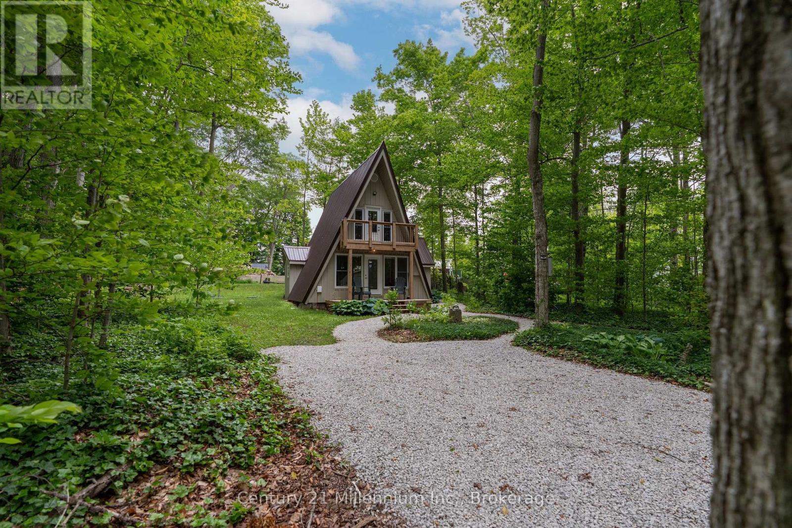 67 Chapel Crescent, South Bruce Peninsula, Ontario  N0H 2T0 - Photo 3 - X13451668
