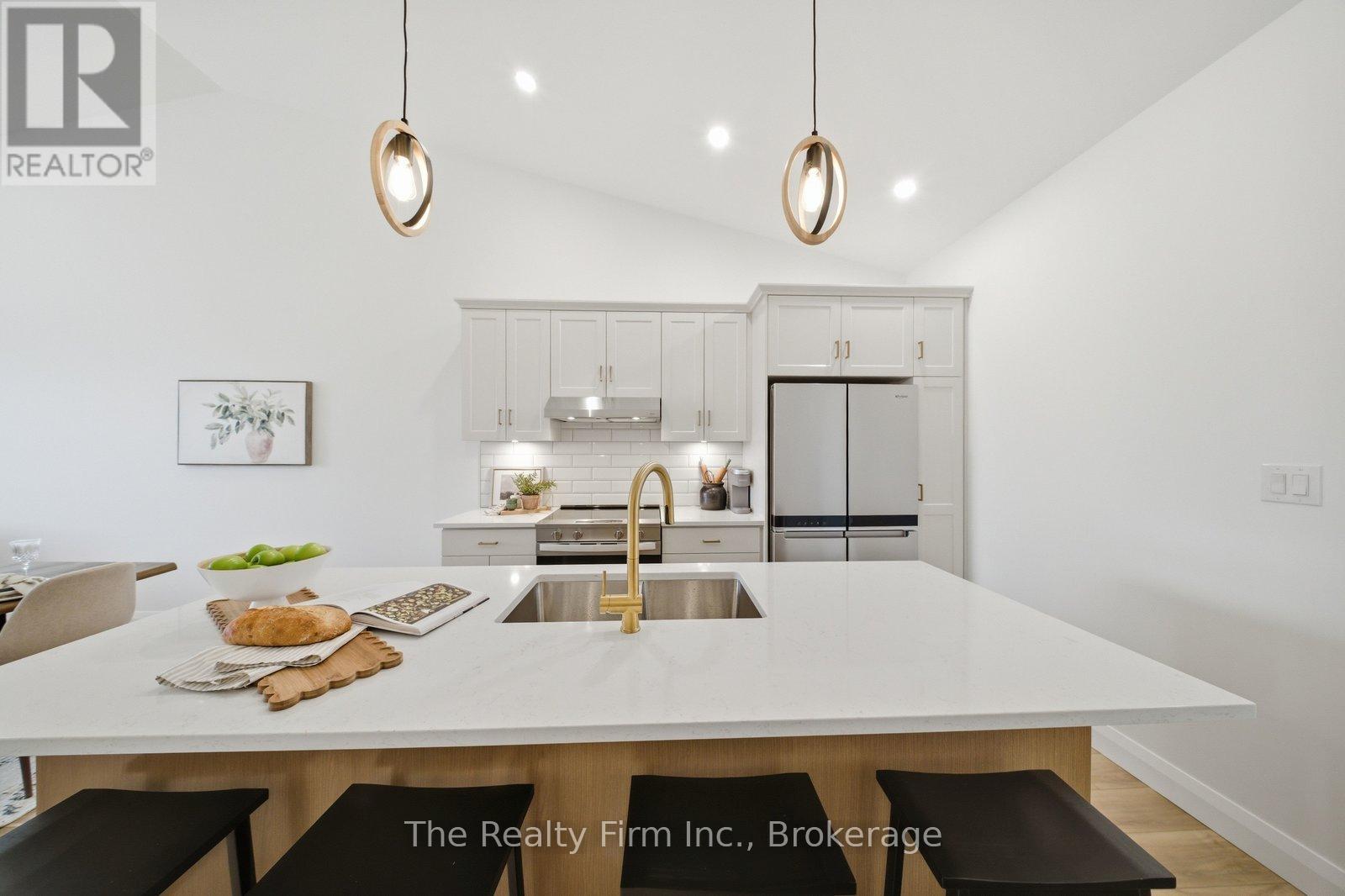 483 Gillespie Street, South-West Oxford, Ontario  N4S 7V6 - Photo 6 - X13451820