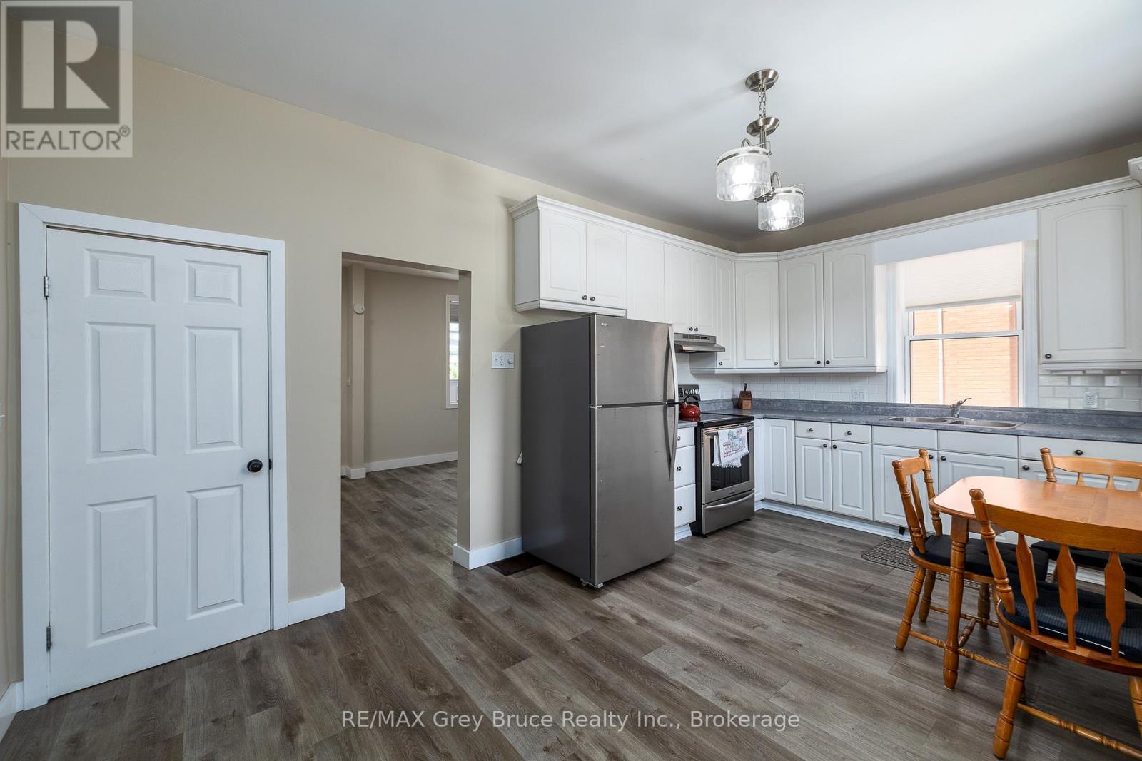 177 2nd Avenue Sw, Arran-Elderslie, Ontario  N0G 1L0 - Photo 8 - X13451770